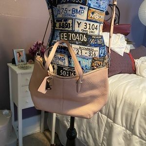 Coach shoulder/crossbody (authentic)